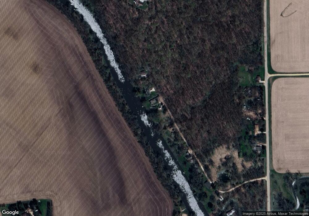 5222 Phillips Dr, Freeport, IL 61032 - photo 1