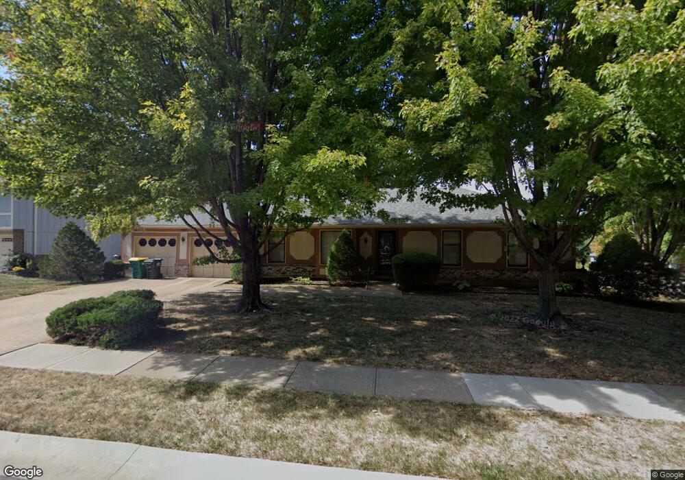 6108 Mullen Rd, Shawnee, KS 66216 - photo 1