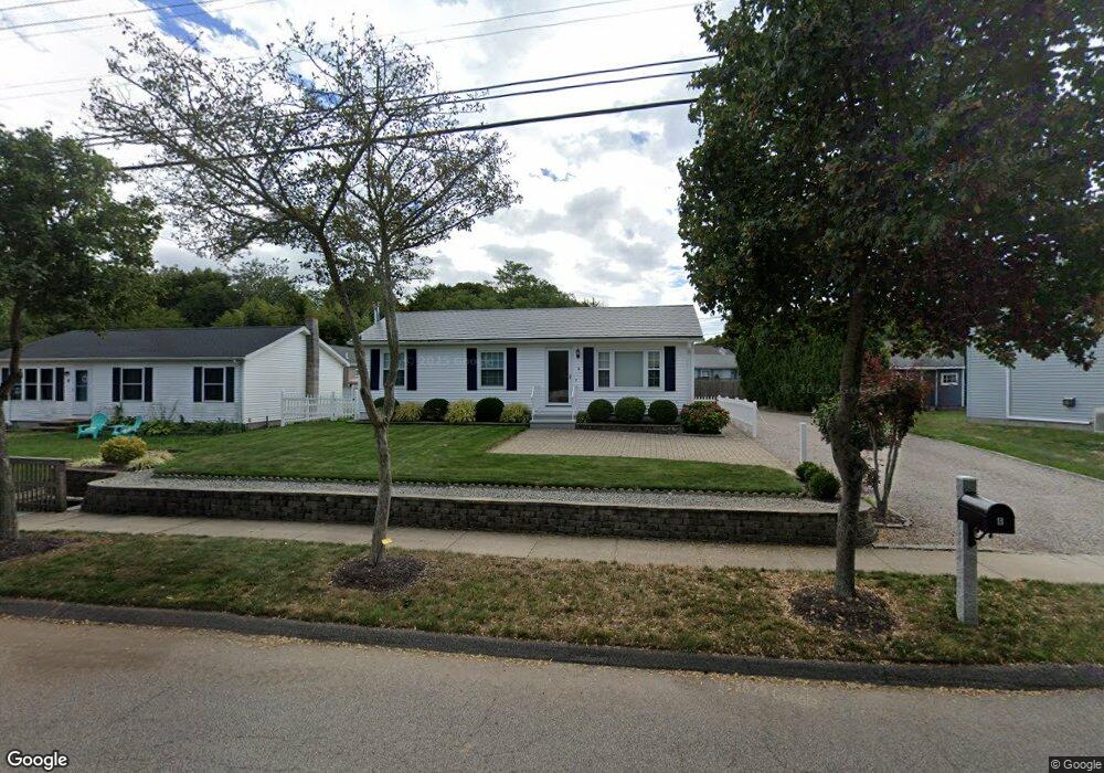 6 W Arch St unit 2, Pawcatuck, CT 06379 - photo 1