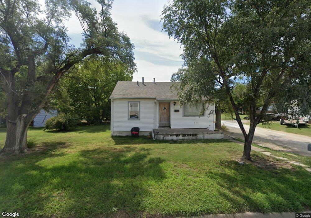 117 W Jefferson St, Osborne, KS 67473 - photo 1