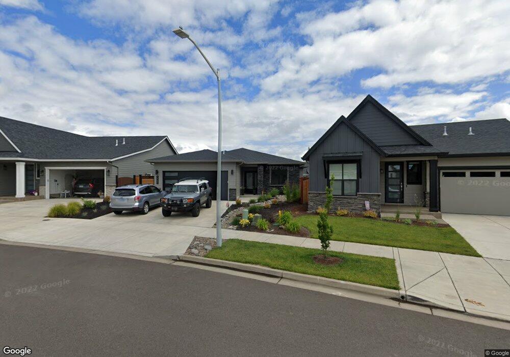 1561 Santiam Ave, Eugene, OR 97408 - photo 1