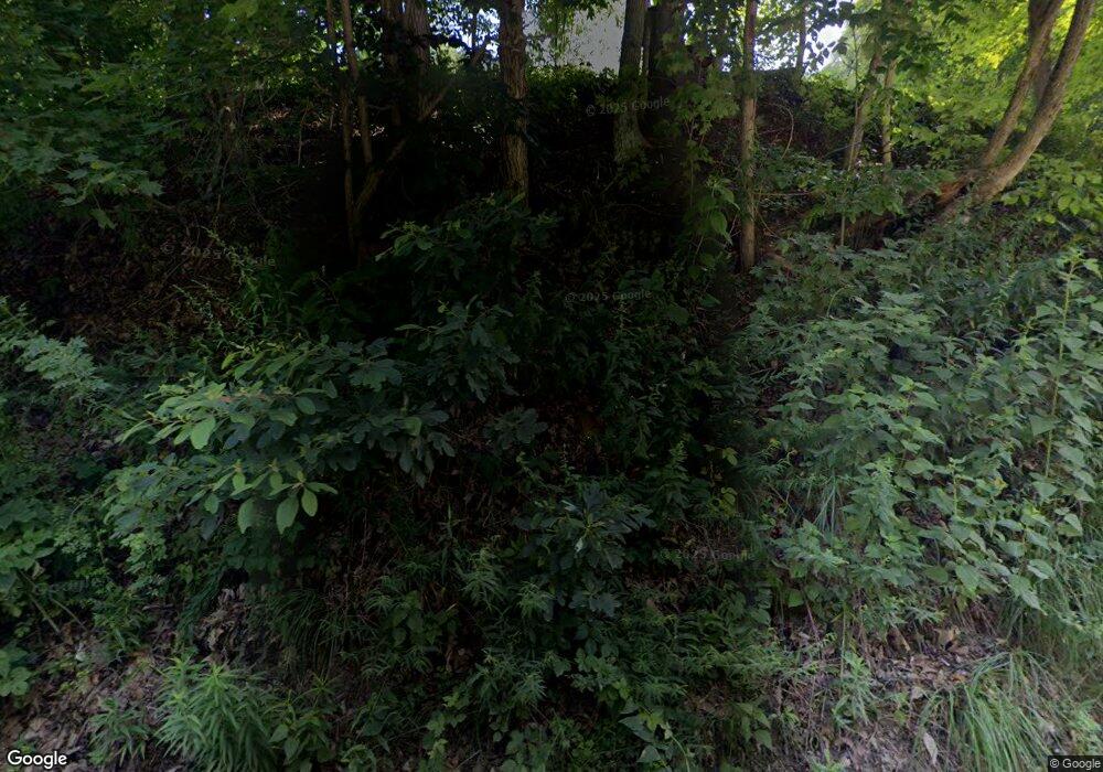 1052 Hillcrest Rd, Wellsville, OH 43968 - photo 1