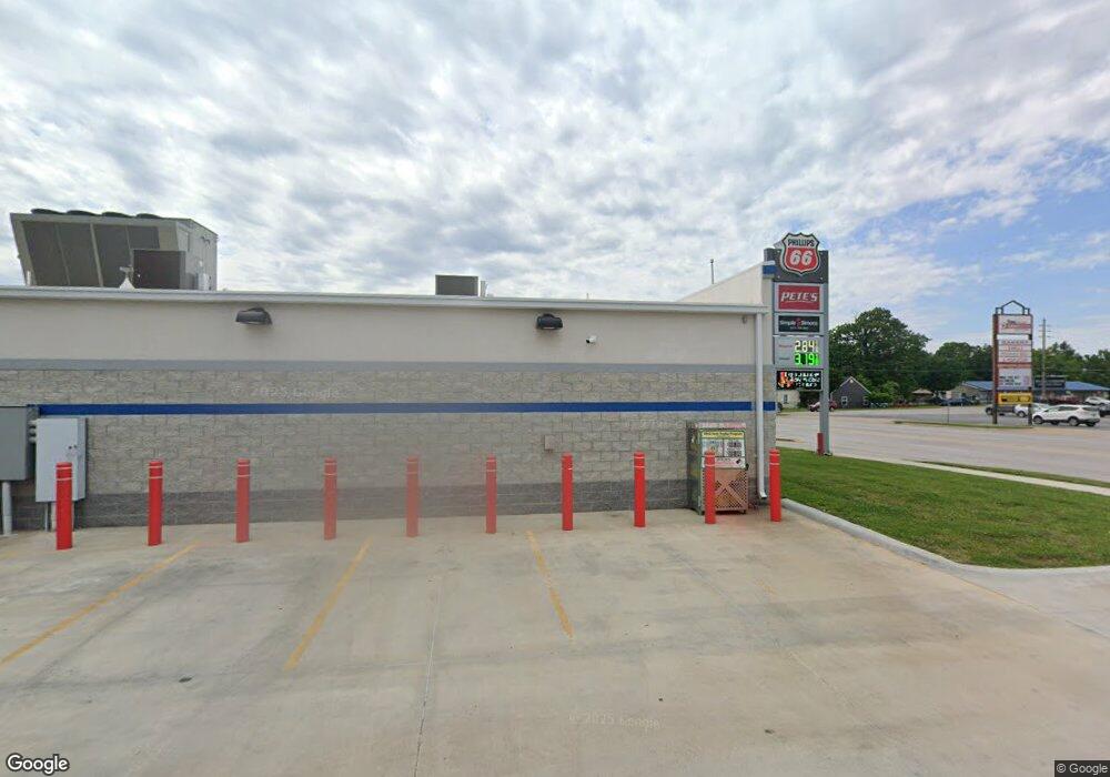 1214 W Central Ave, Carthage, MO 64836 - photo 1