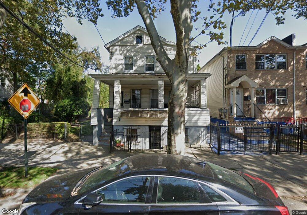 10921 156th St, Jamaica, NY 11433 - photo 1