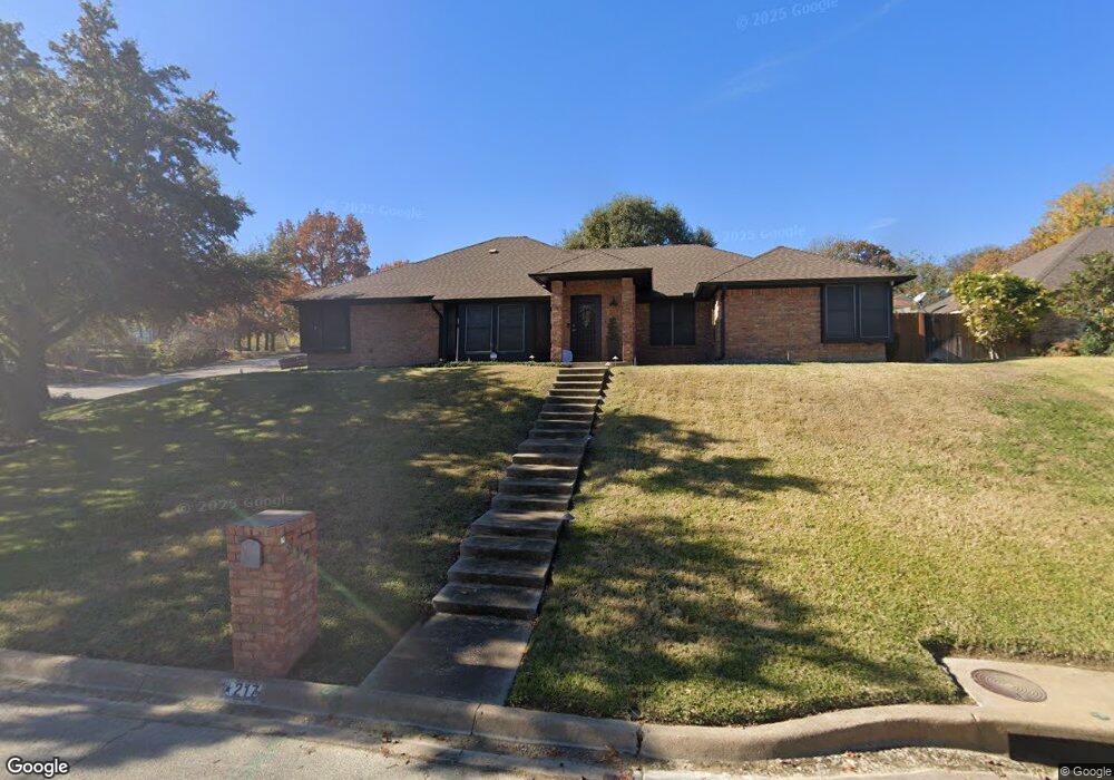 217 Bradford Dr, Hurst, TX 76053 - photo 1