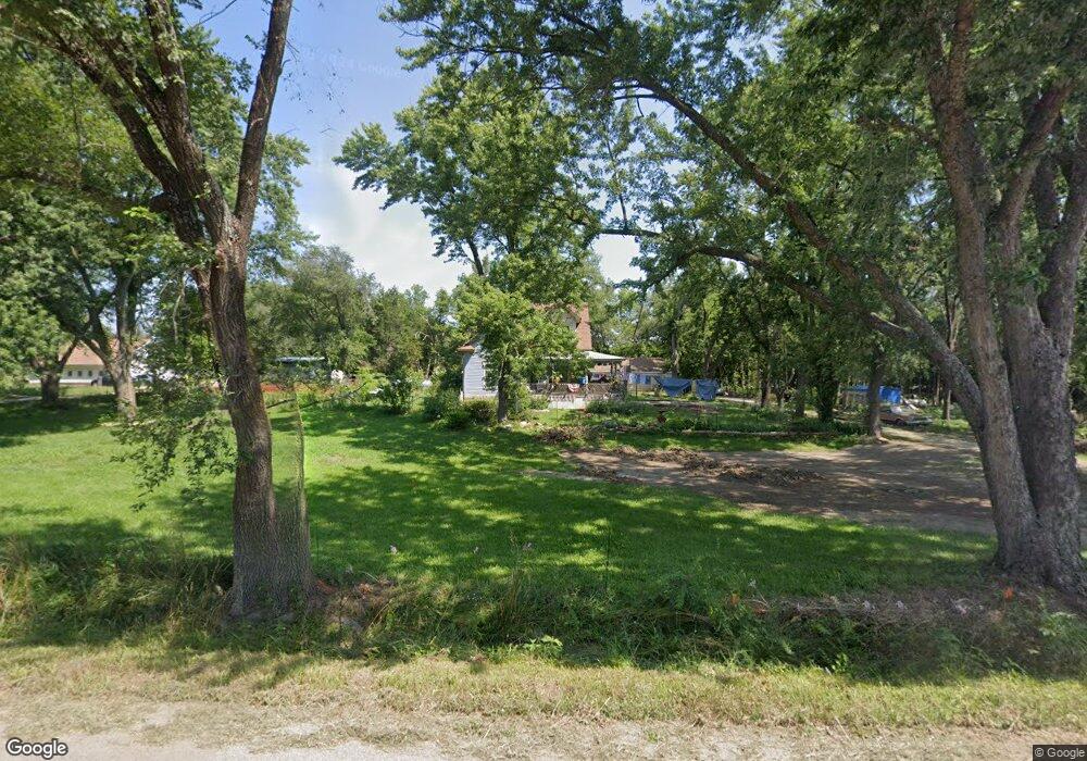 1544 SW 99th St, Wakarusa, KS 66546 - photo 1