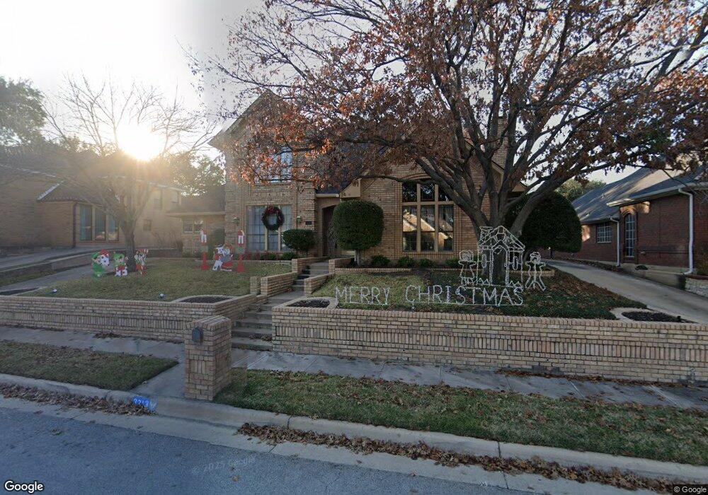 3213 Creighton Ln, Bedford, TX 76021 - photo 1