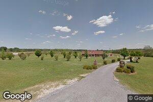 11 Yarborough St, Bay Springs, MS 39422