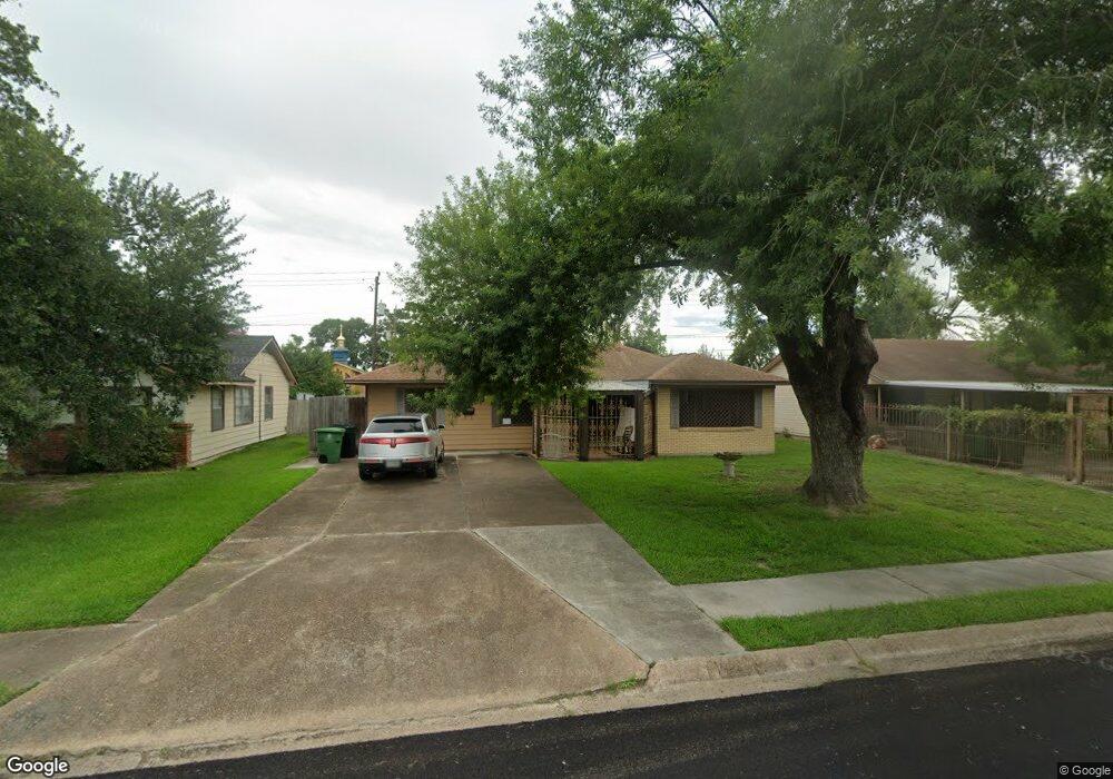 5402 De Lange Ln, Houston, TX 77092 - photo 1