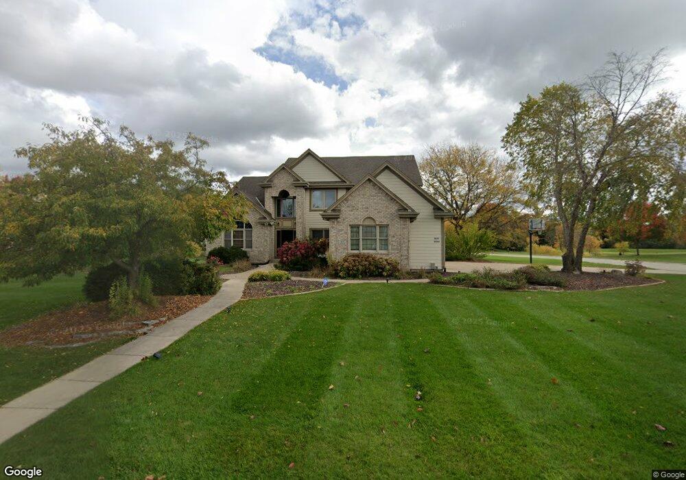 W145N7044 Northwood Dr, Menomonee Falls, WI 53051 - photo 1