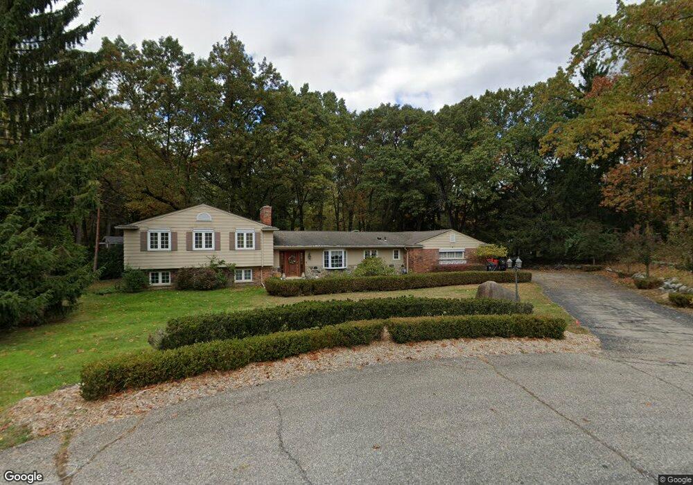 1684 Keller Ln, Bloomfield Hills, MI 48302 - photo 1