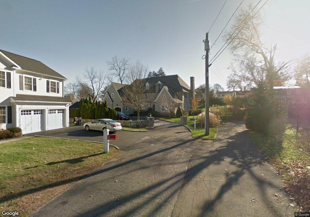 34 Raymond St, New Canaan, CT 06840 - photo 1