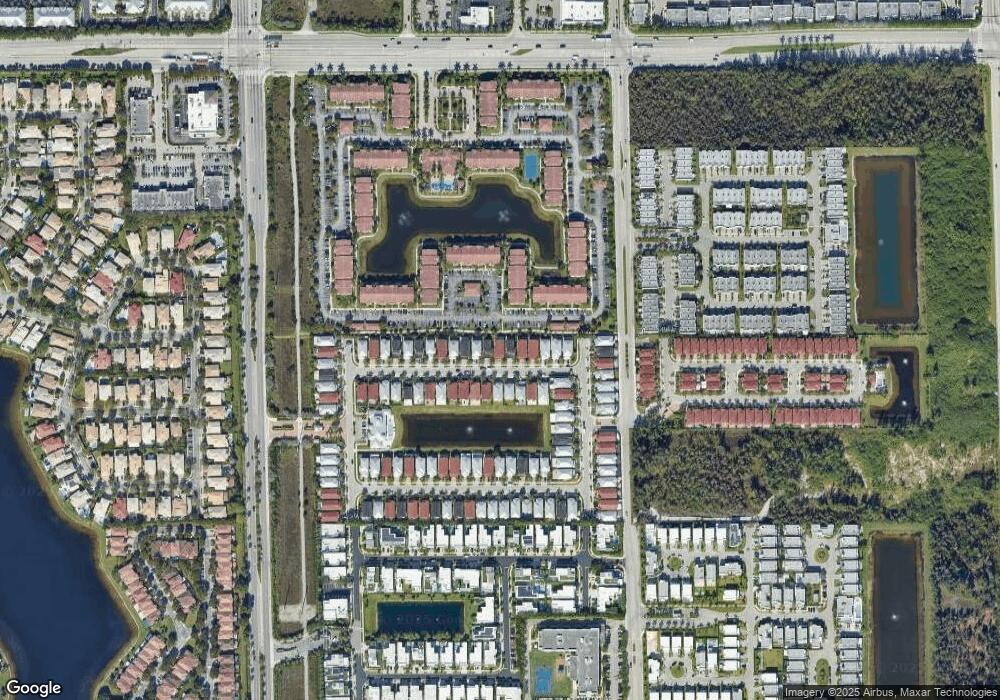 10463 NW 70th Ln, Miami, FL 33156 - photo 1