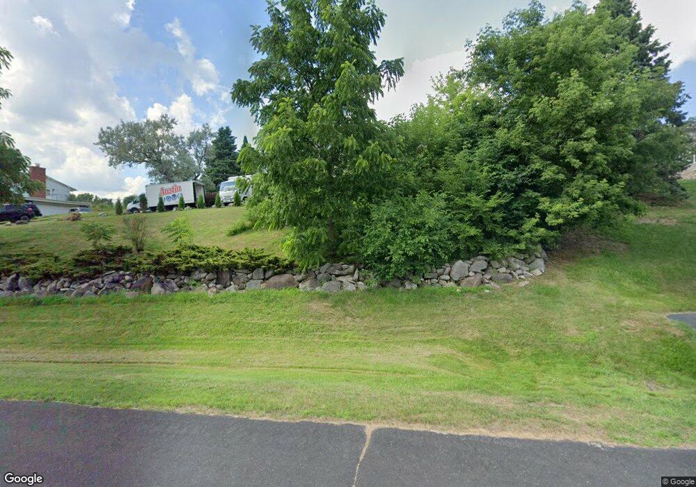 N57W26446 Mountain Meadows Dr, Sussex, WI 53089 - photo 1