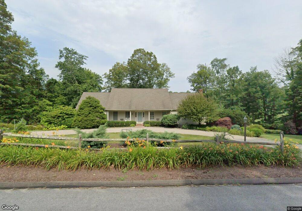 142 Boggs Hill Rd, Newtown, CT 06470 - photo 1