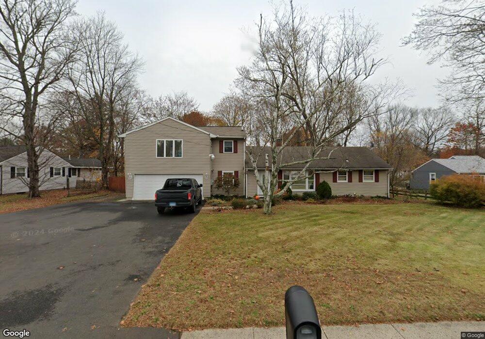 92 Pool Rd, North Haven, CT 06473 - photo 1