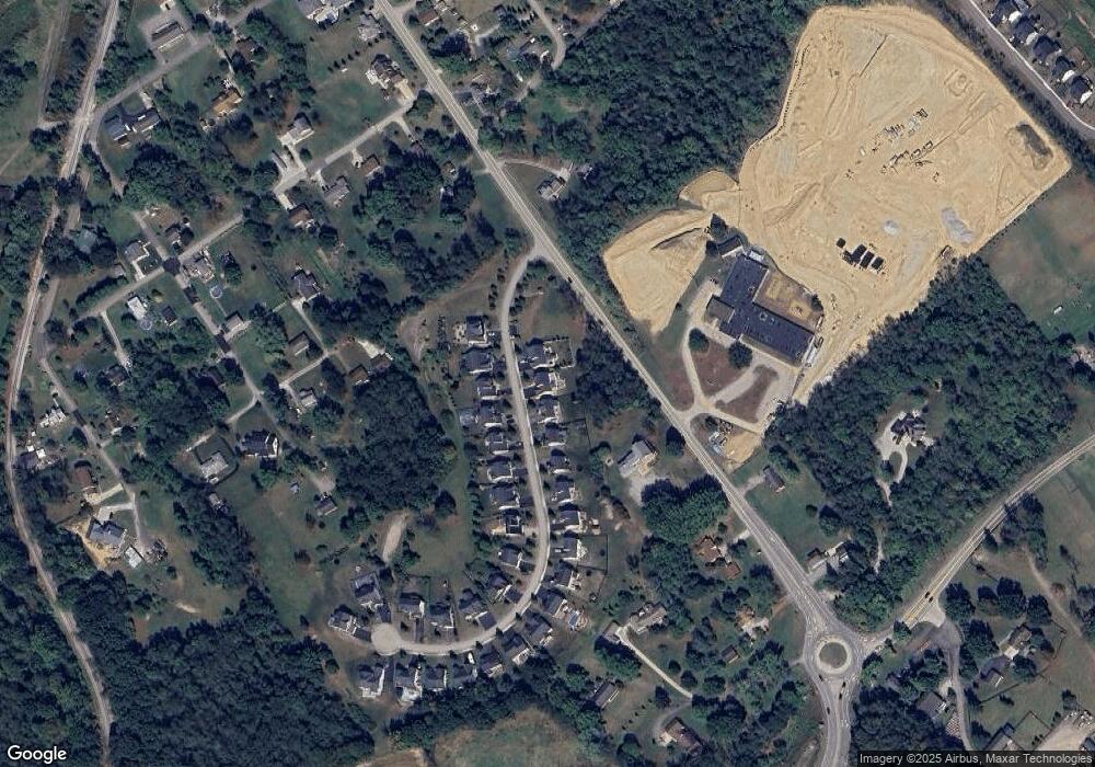 105 Highcroft Cir, Eighty Four, PA 15330 - photo 1