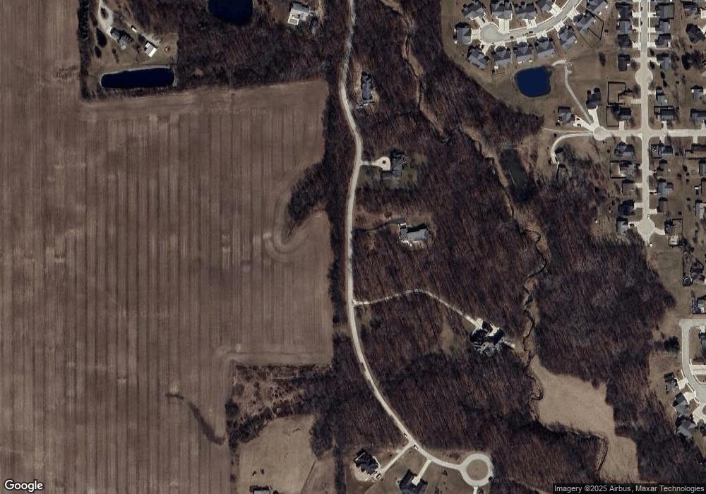 9845 N Miami Ln unit 4, Roanoke, IN 46783 - photo 1