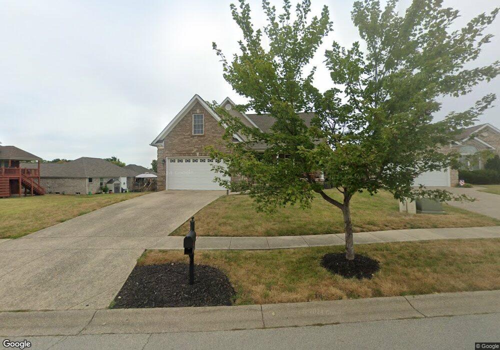 11705 Taylor Rae Dr, Louisville, KY 40229 - photo 1