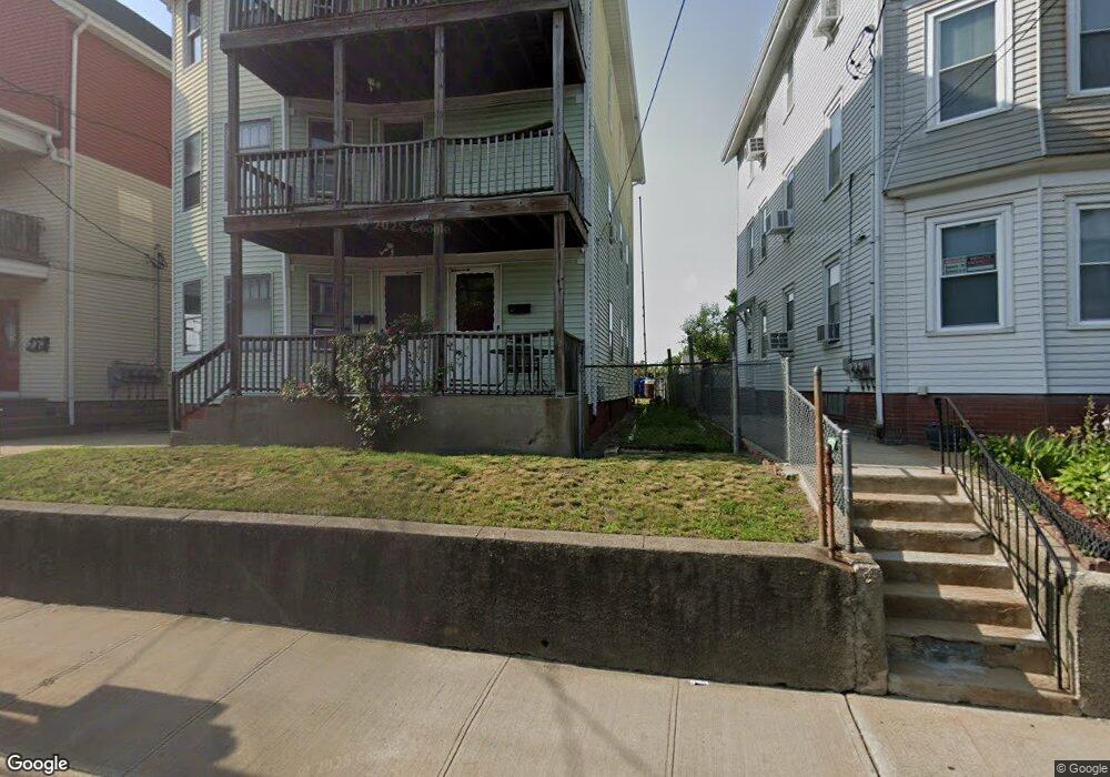 377 Weeden St, Pawtucket, RI 02860 - photo 1