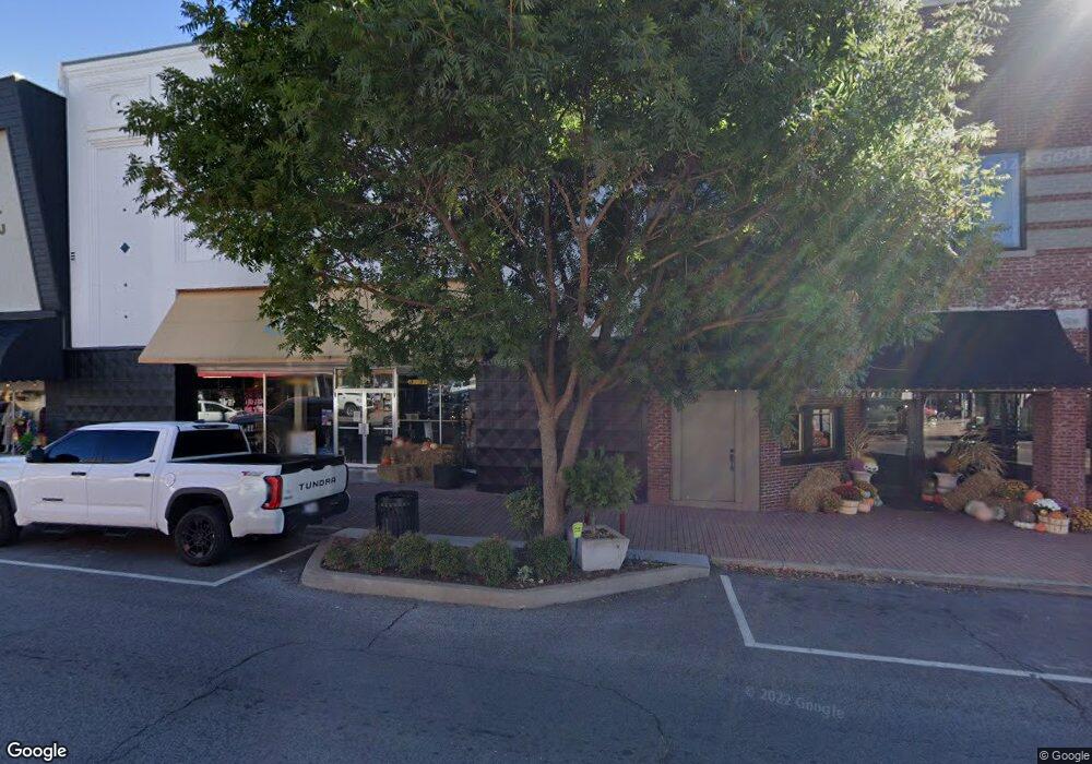 124 N Muskogee Ave, Tahlequah, OK 74464 - photo 1