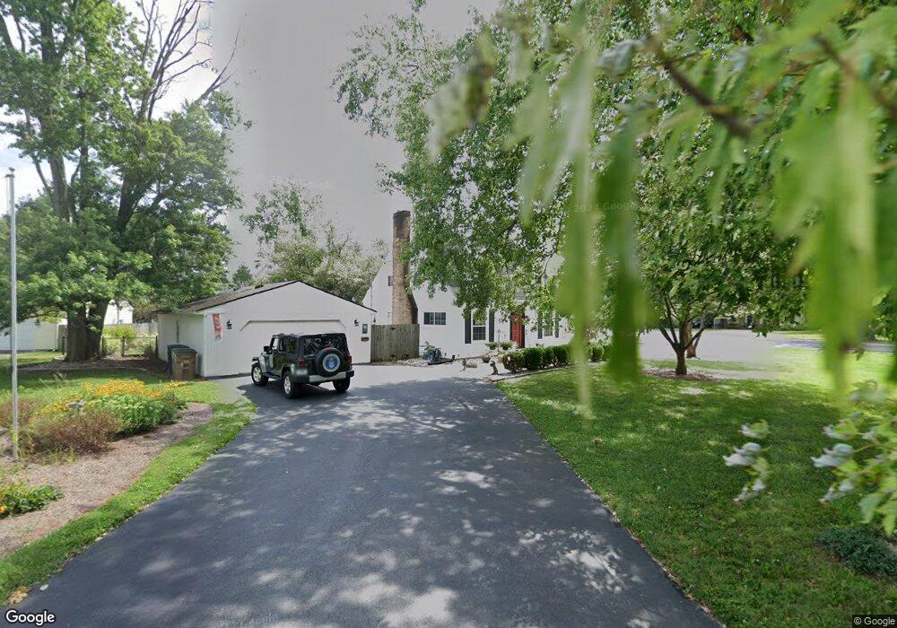 1301 Laurel Dr, Columbus, IN 47203 - photo 1