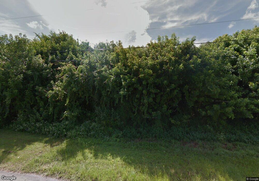 962 SW McComkle Ave, Port Saint Lucie, FL 34953 - photo 1