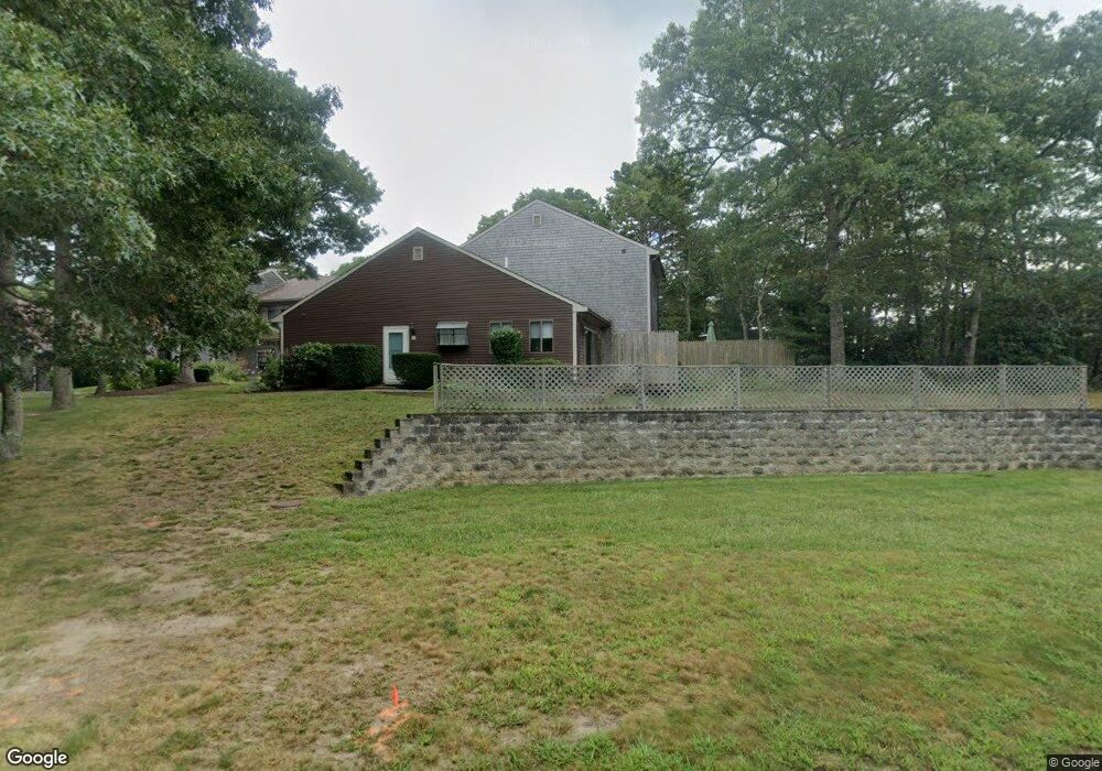 2 Round House Rd, Buzzards Bay, MA 02532 - photo 1