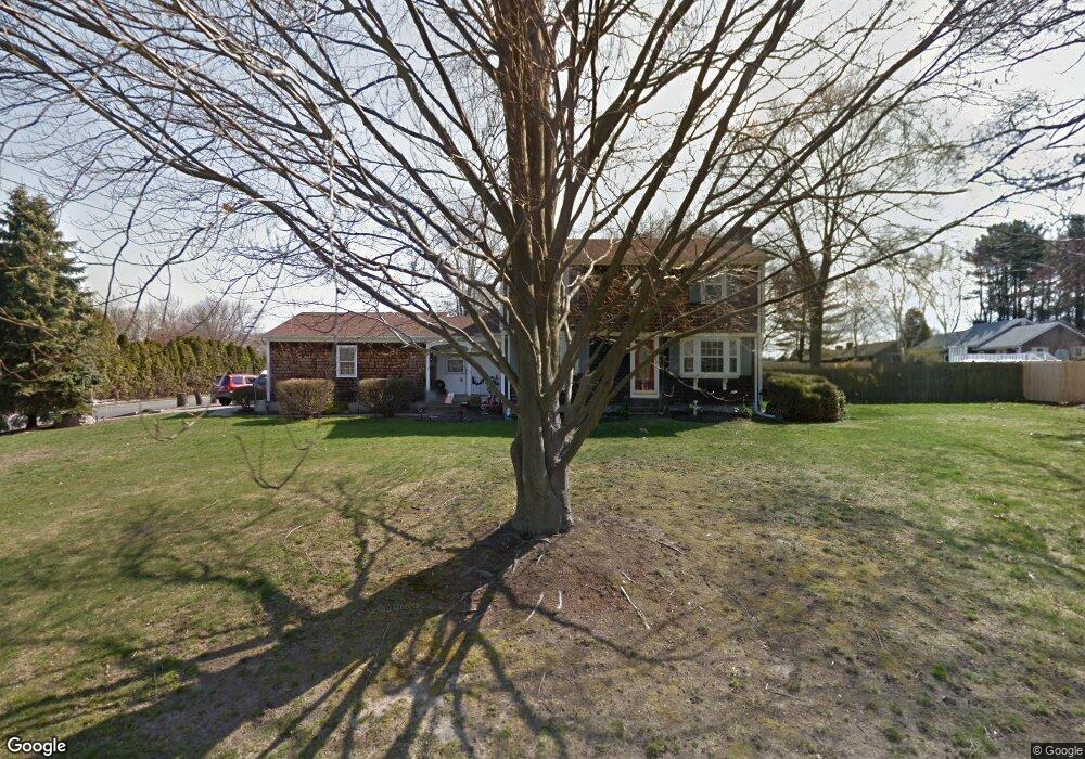 9 Butterworth Dr, Warren, RI 02885 - photo 1