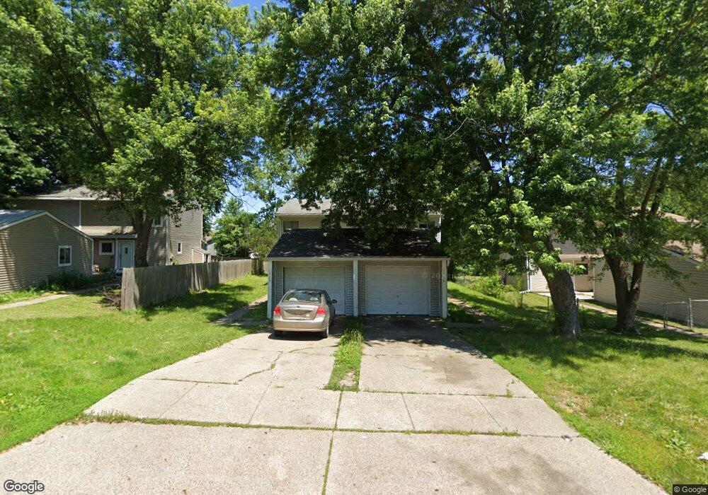 1924 E Bell Ave, Des Moines, IA 50320 - photo 1