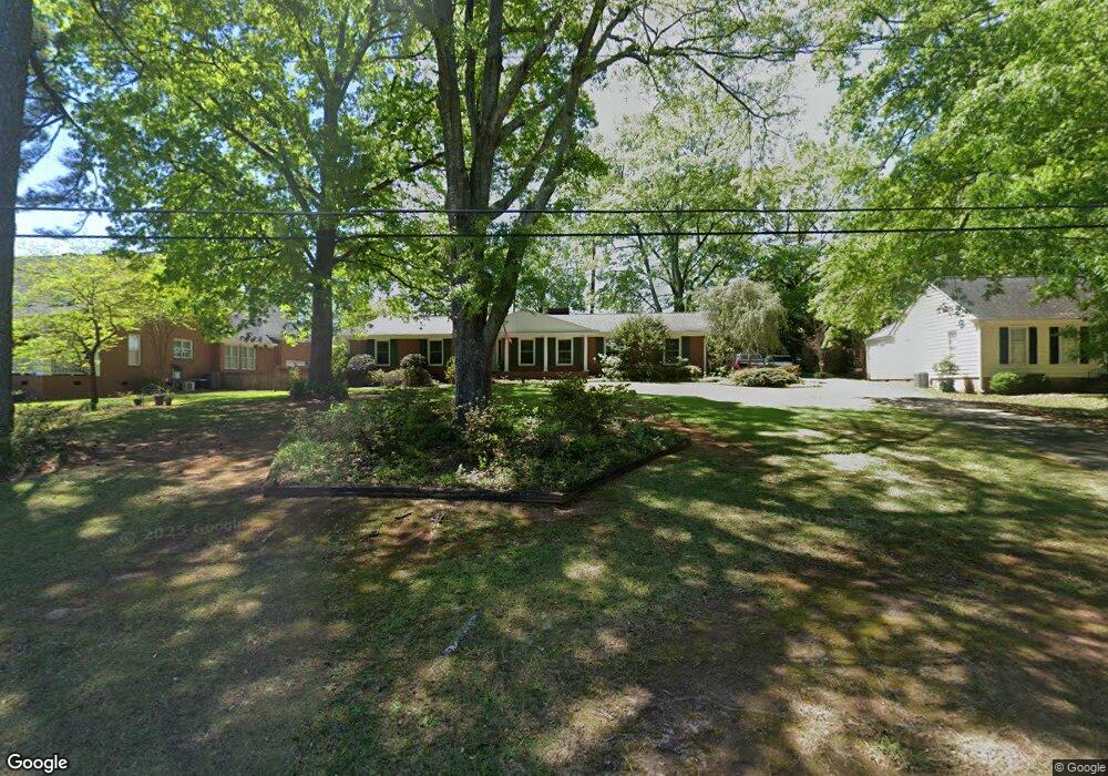 224 Harrell Cir, Barnesville, GA 30204 - photo 1