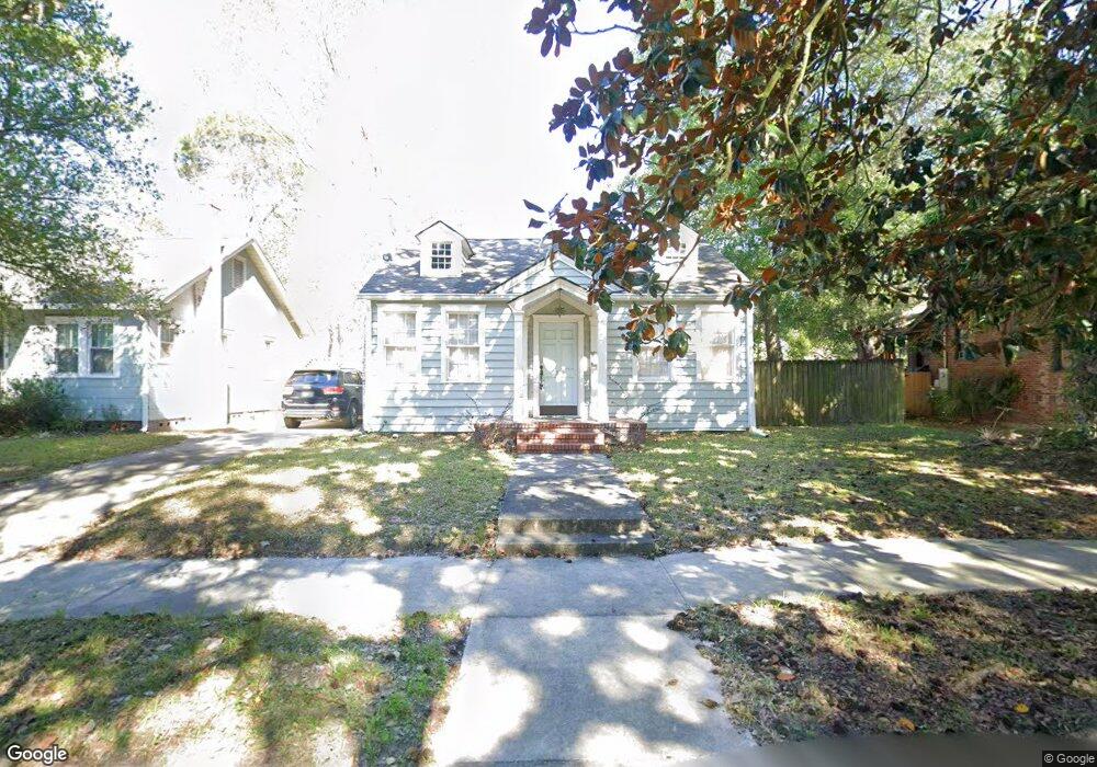 1304 E 51st St, Savannah, GA 31404 - photo 1