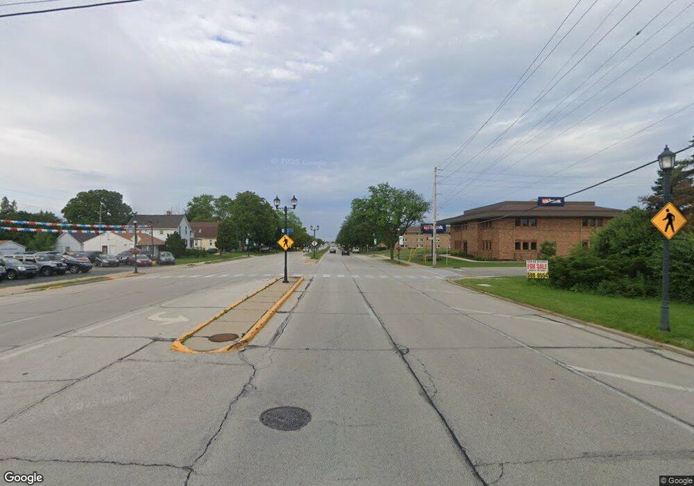 12819 Hampton Rd, Brookfield, WI 53005 - photo 1