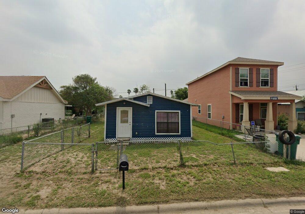 815 W Clark Ave, Pharr, TX 78577 - photo 1
