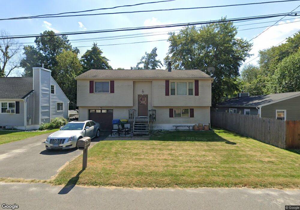 14 Granada Dr, Waterbury, CT 06704 - photo 1
