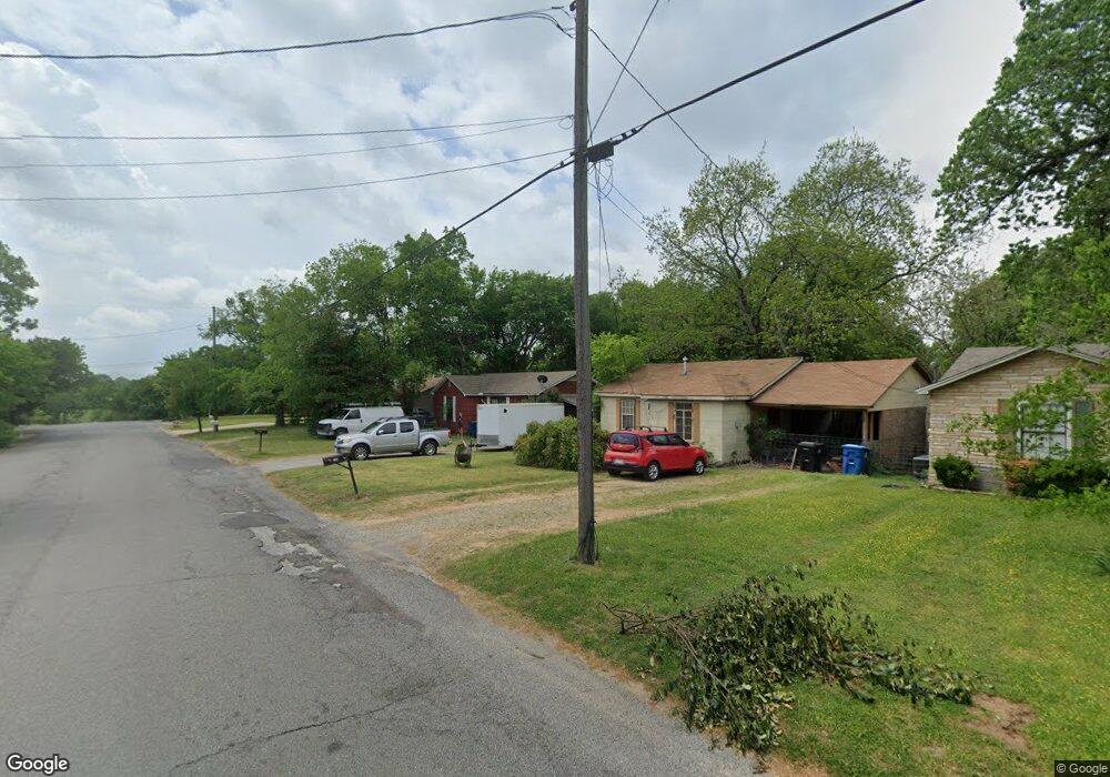 1113 Woodlawn Blvd, Denison, TX 75020 - photo 1