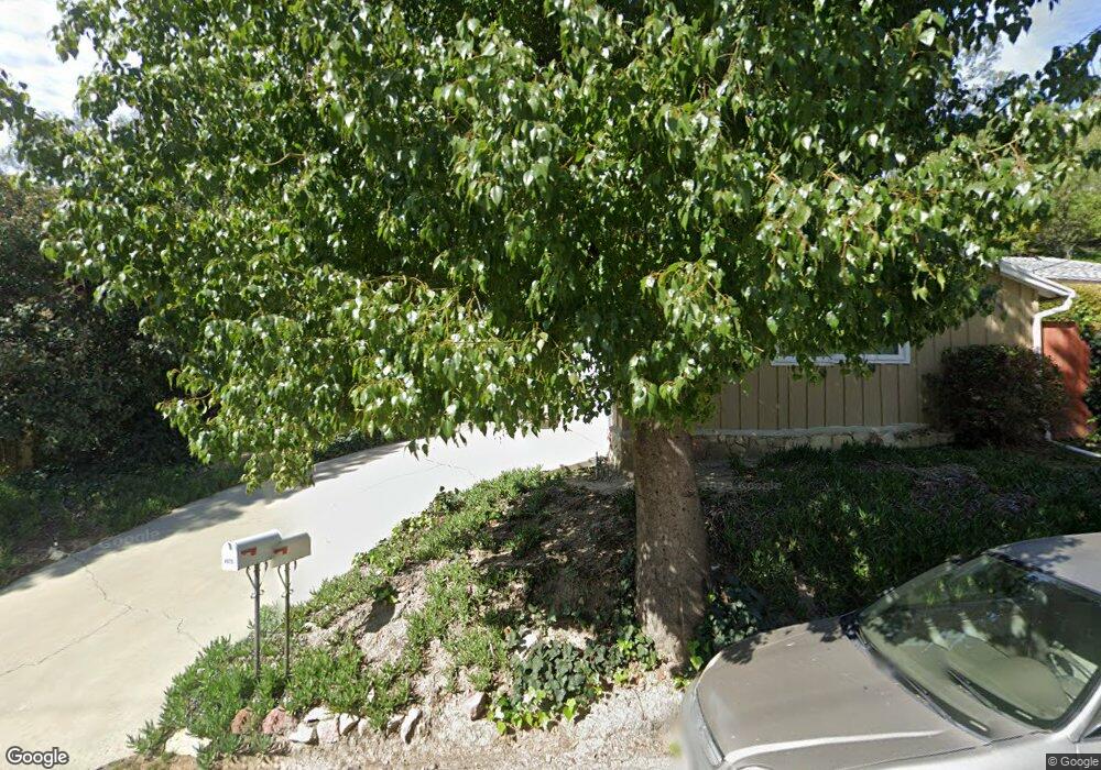 4975 Calderon Rd, Woodland Hills, CA 91364 - photo 1