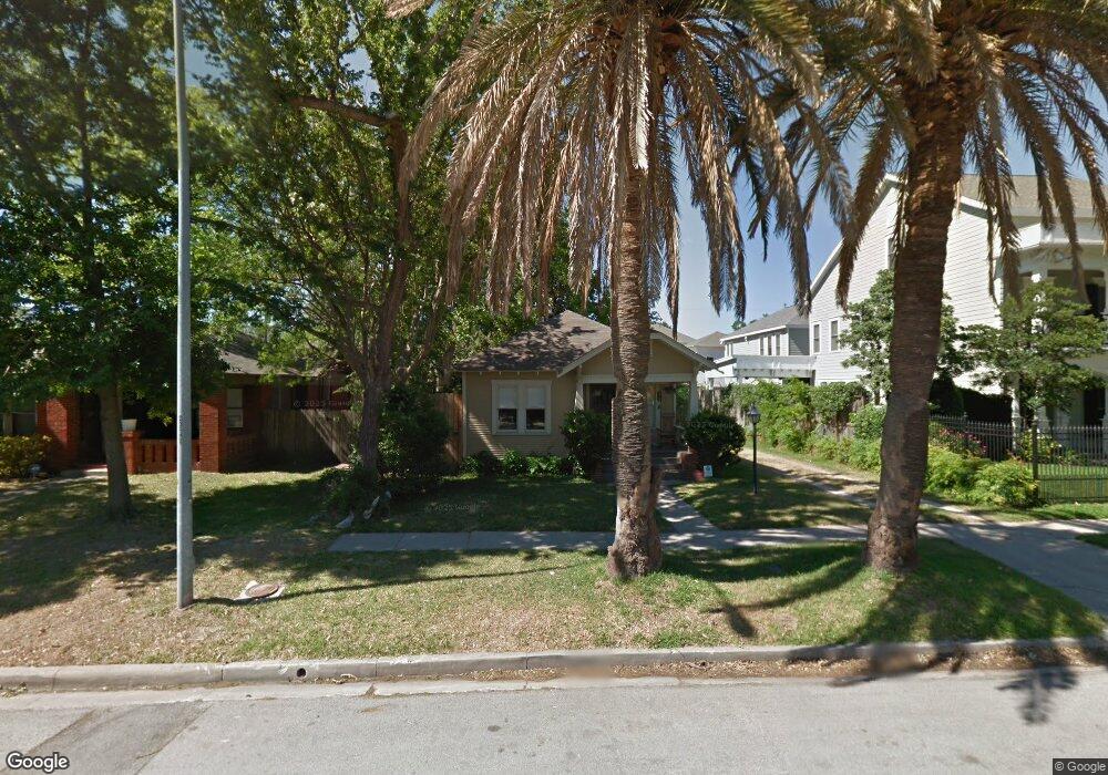 705 E 7th 1/2 St, Houston, TX 77007 - photo 1