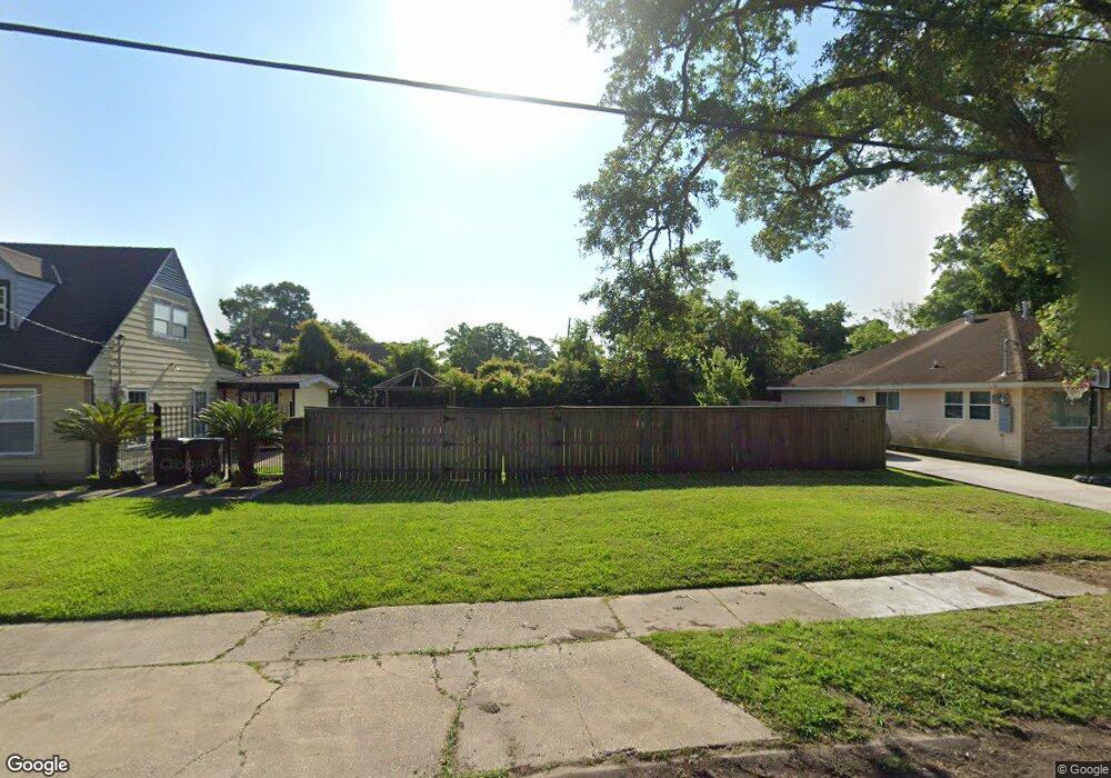 5111 Desire Dr, New Orleans, LA 70126 - photo 1