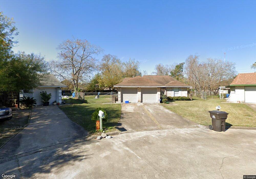 8723 Chipping Ln, Houston, TX 77088 - photo 1