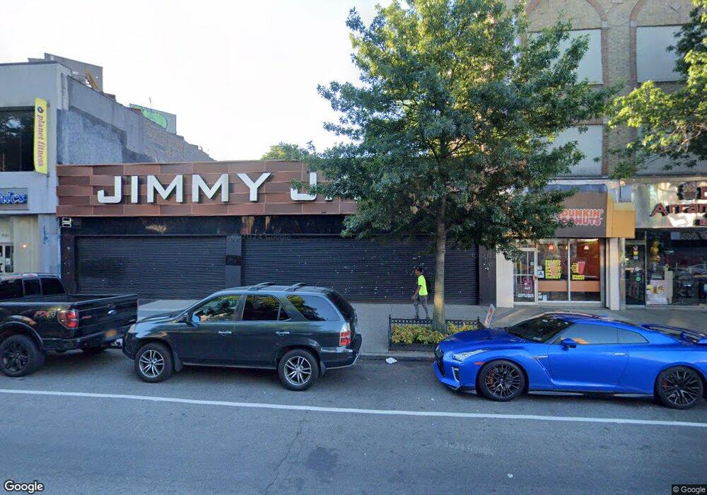 3037 Steinway St, Long Island City, NY 11103 - photo 1