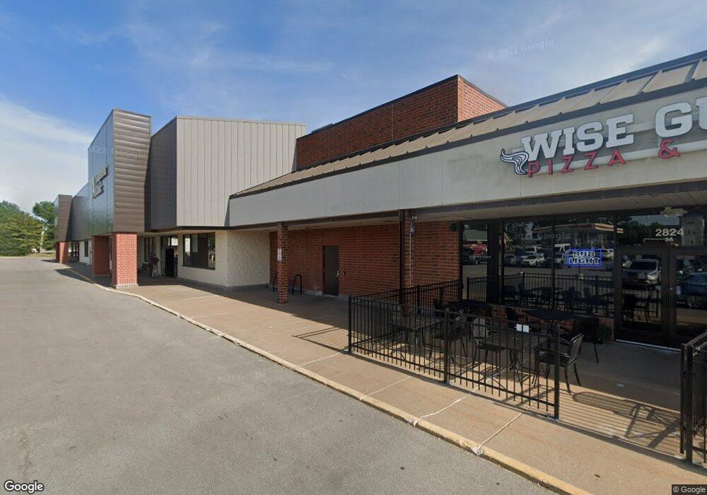 2824 W Locust St unit A-8, Davenport, IA 52804 - photo 1