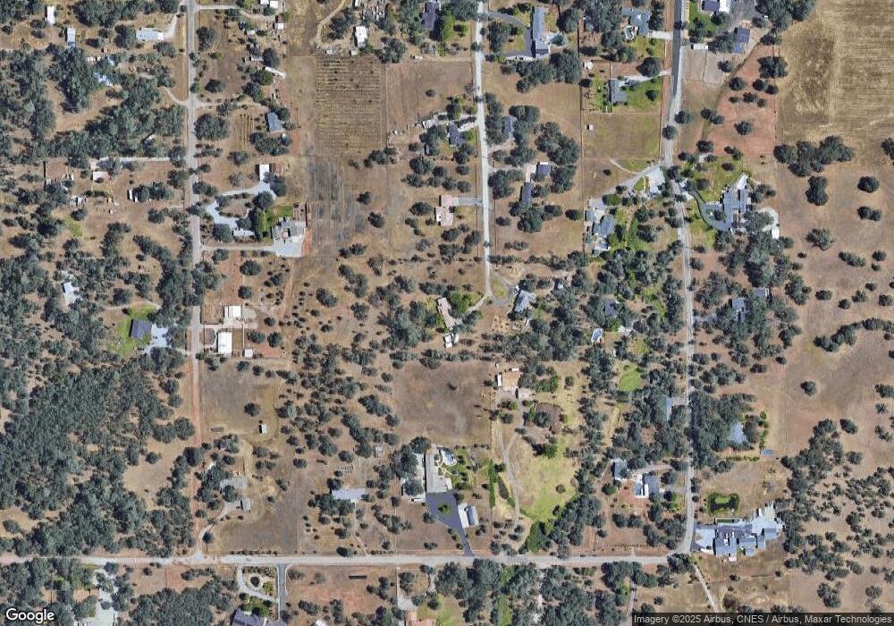 11410 Suggie Ln, Redding, CA 96003 - photo 1