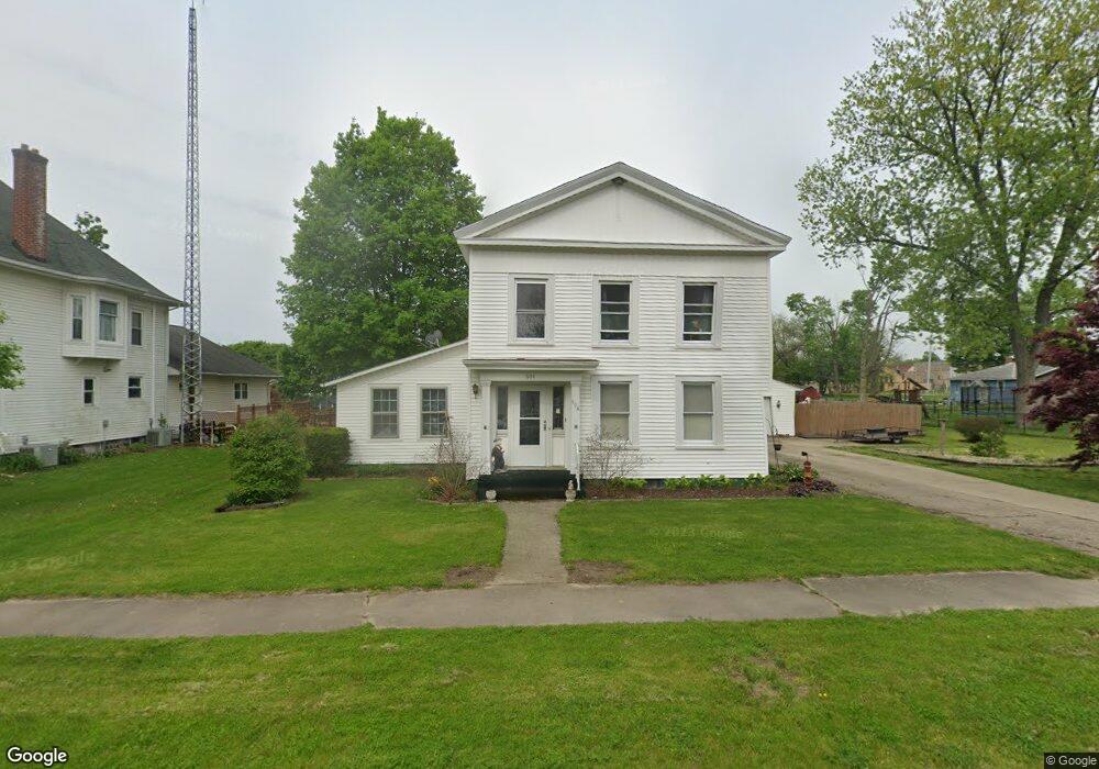 604 Sixth St, Howe, IN 46746 - photo 1