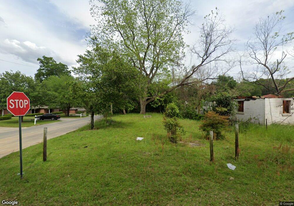 1023 4th St SE, Moultrie, GA 31768 - photo 1