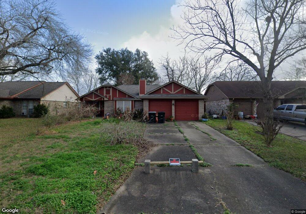 2802 Mockingbird Dr, Alvin, TX 77511 - photo 1