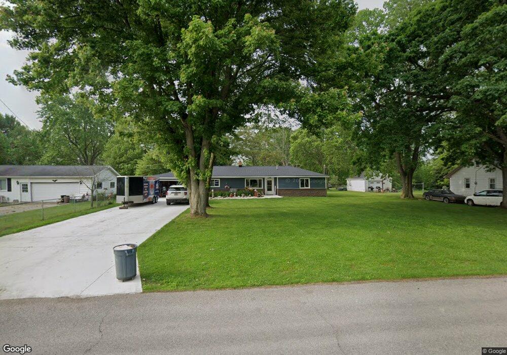 5270 Roberts Dr, Flint, MI 48506 - photo 1