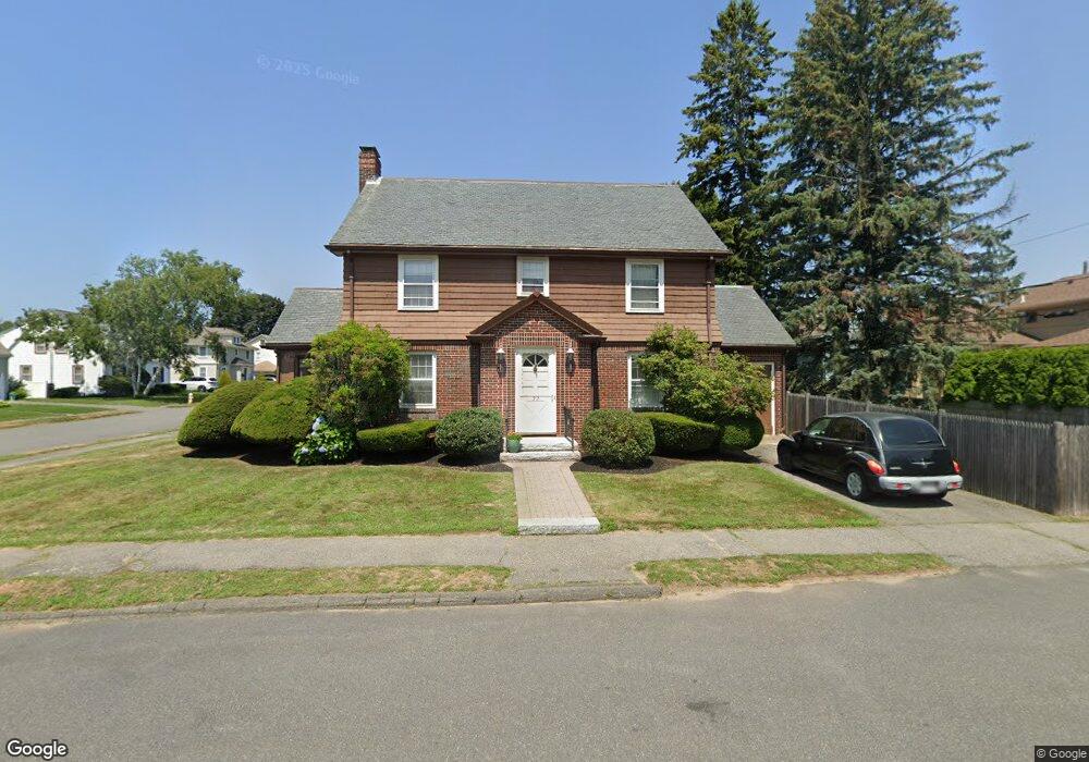 22 Saturn Rd, Marblehead, MA 01945 - photo 1