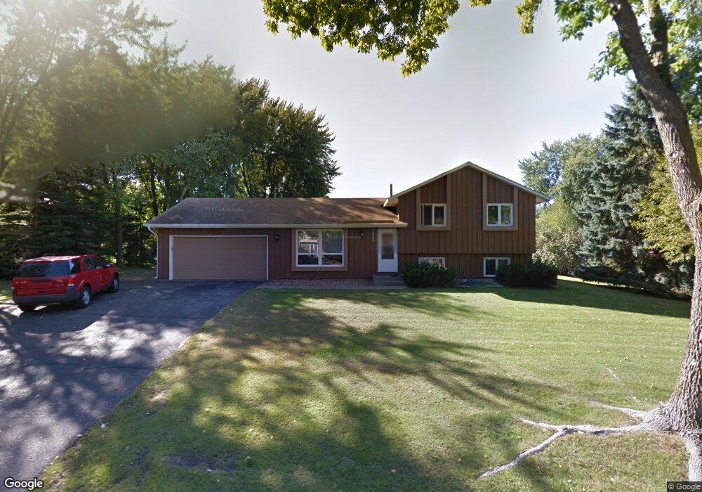 10555 Lancaster Ln N, Maple Grove, MN 55369 - photo 1