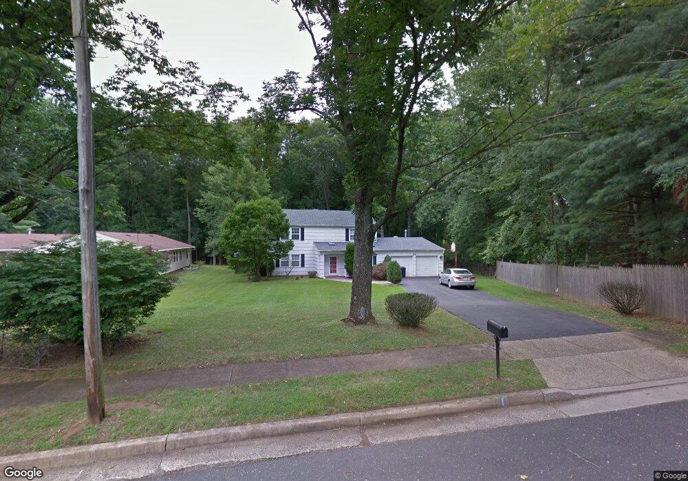 27 Varnum Ln, Manalapan, NJ 07726 - photo 1